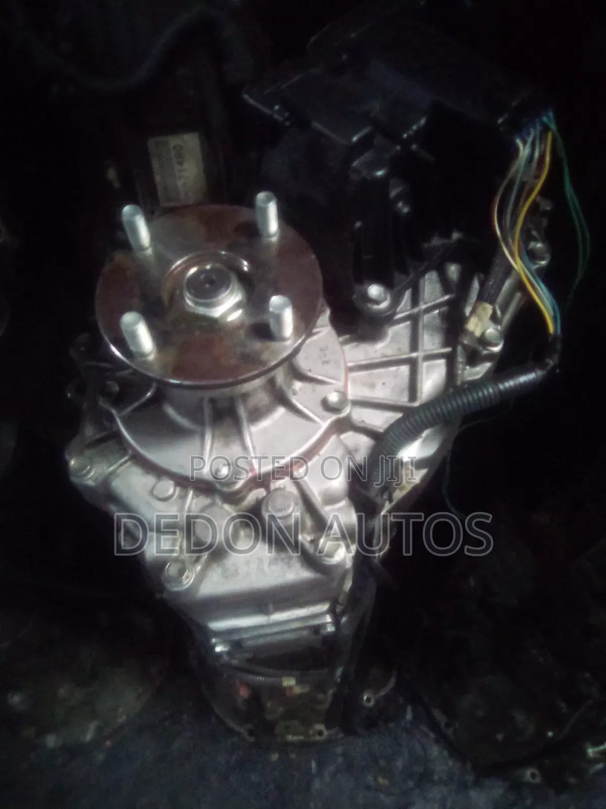Axillary for Toyota Sequoia 2008.