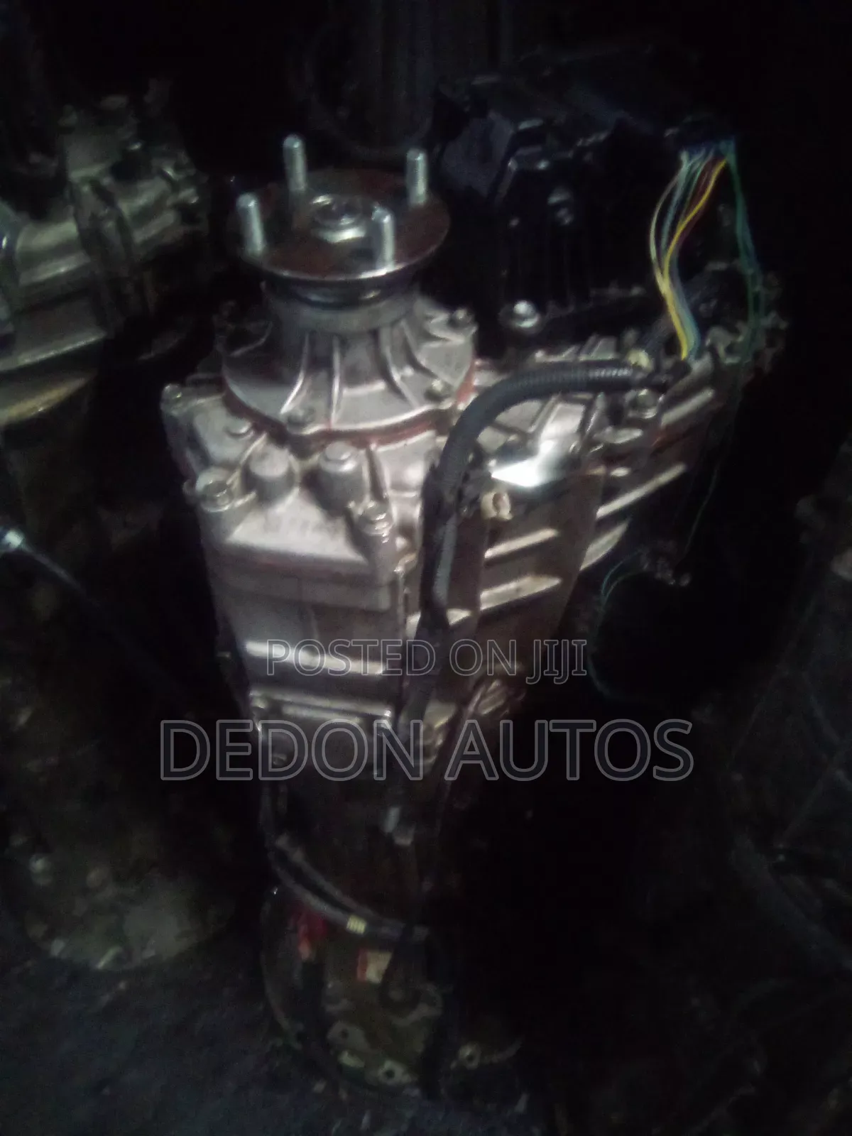 Axillary for Toyota Sequoia 2008.