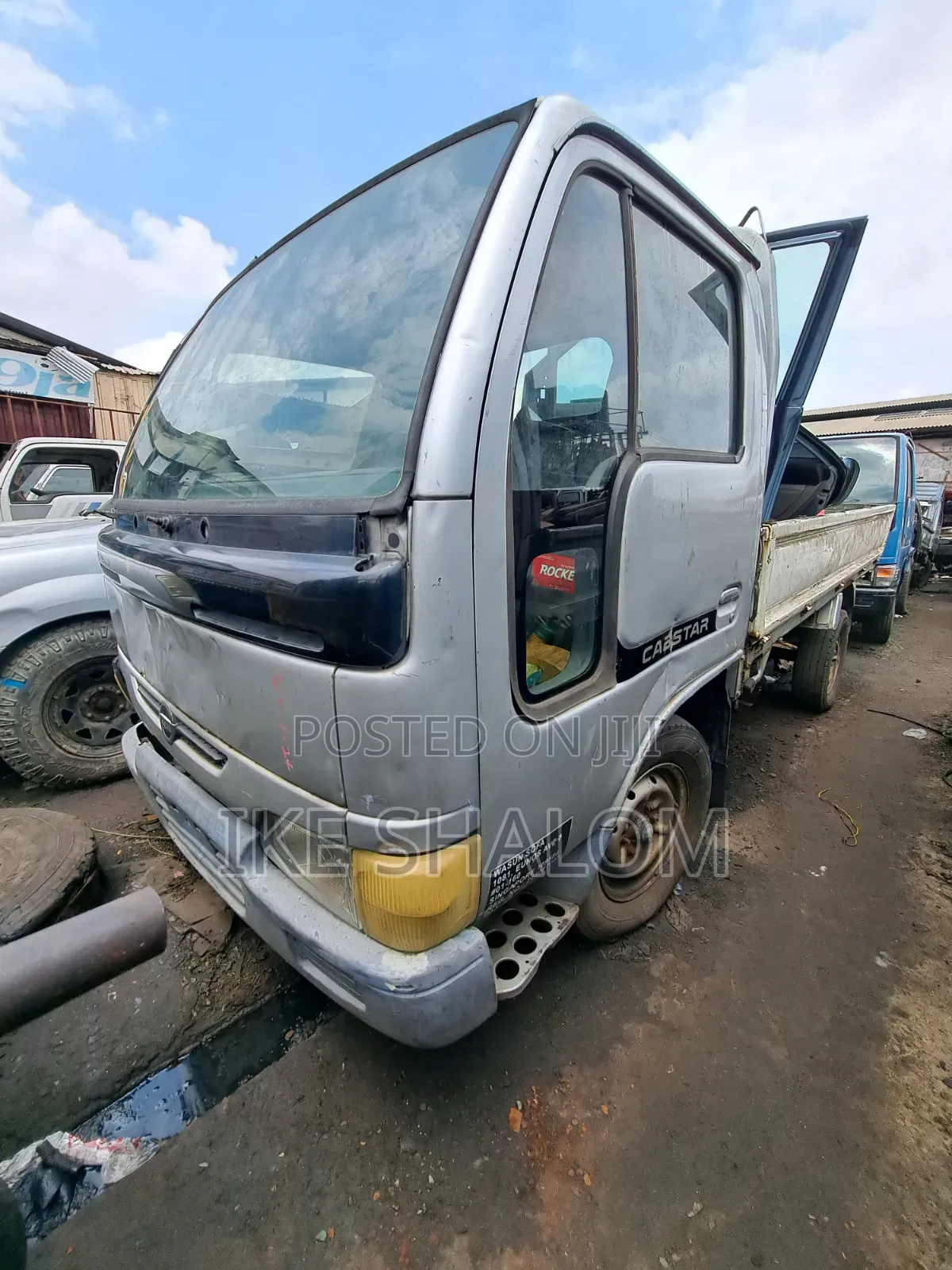 Foreign Used Nissan Cabster 2009 Silver