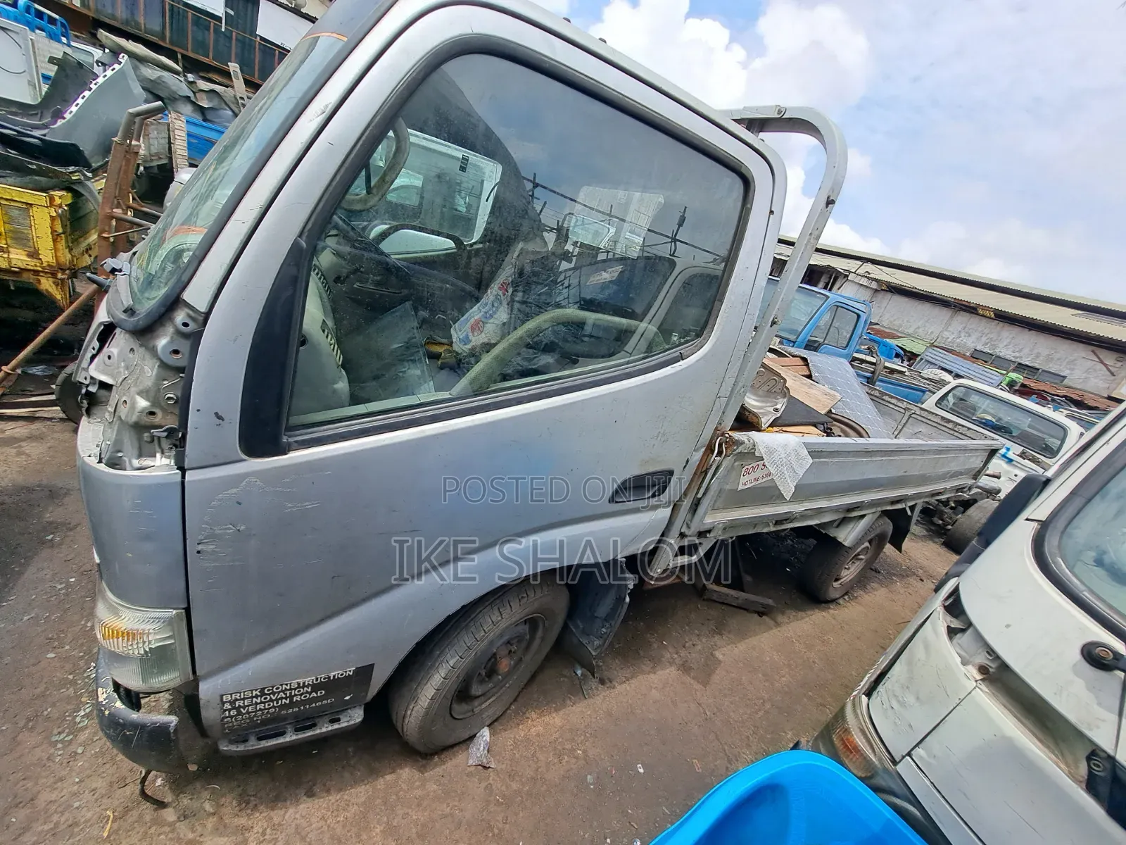 Foreign Used Nissan Cabster 2009 Silver