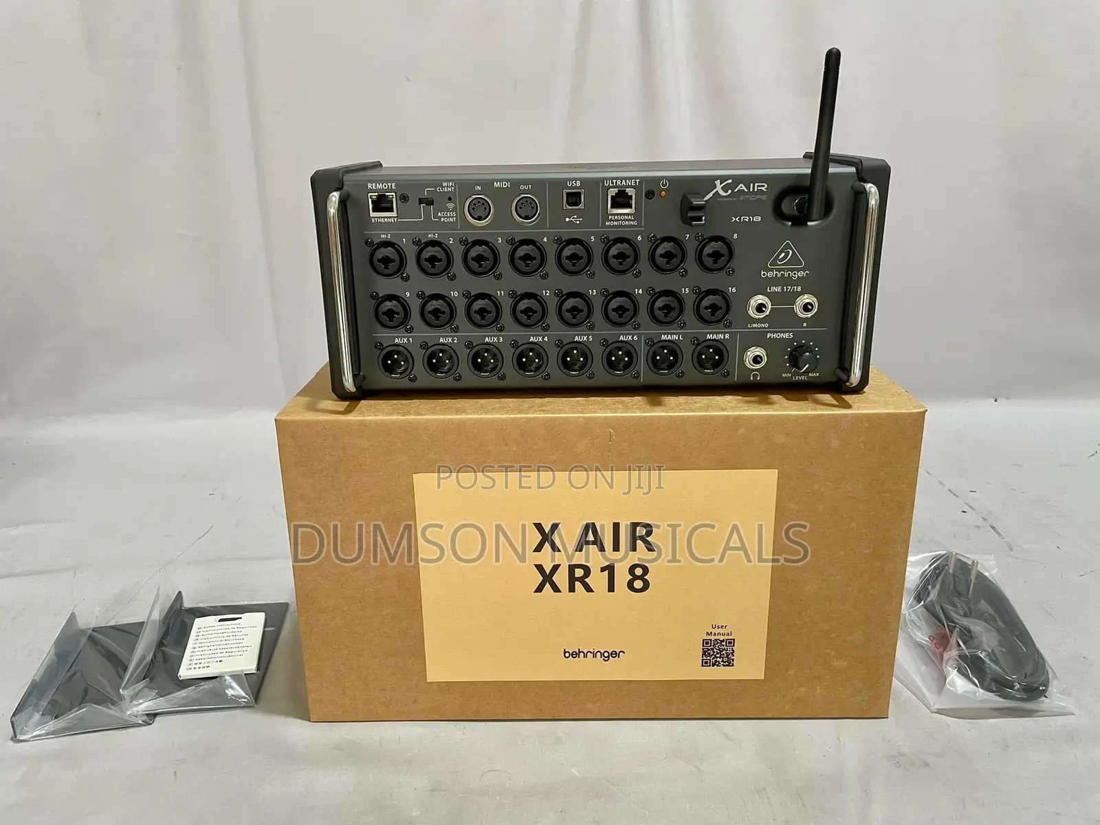 Behringer XAIR XR18 18-Channel Digital Mixer
