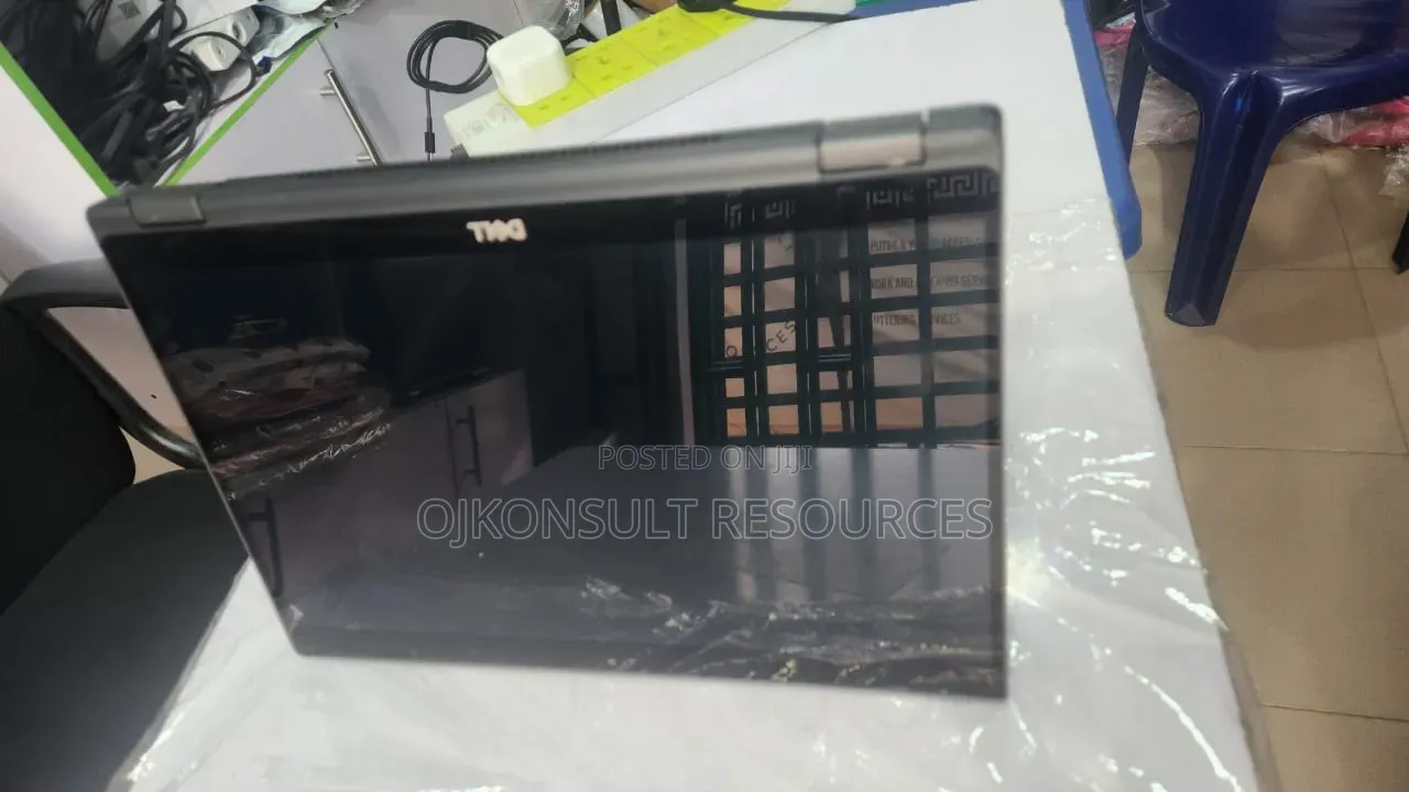 Laptop Dell Latitude 7390 2-in-1 8GB Intel Core i5 SSD 256GB