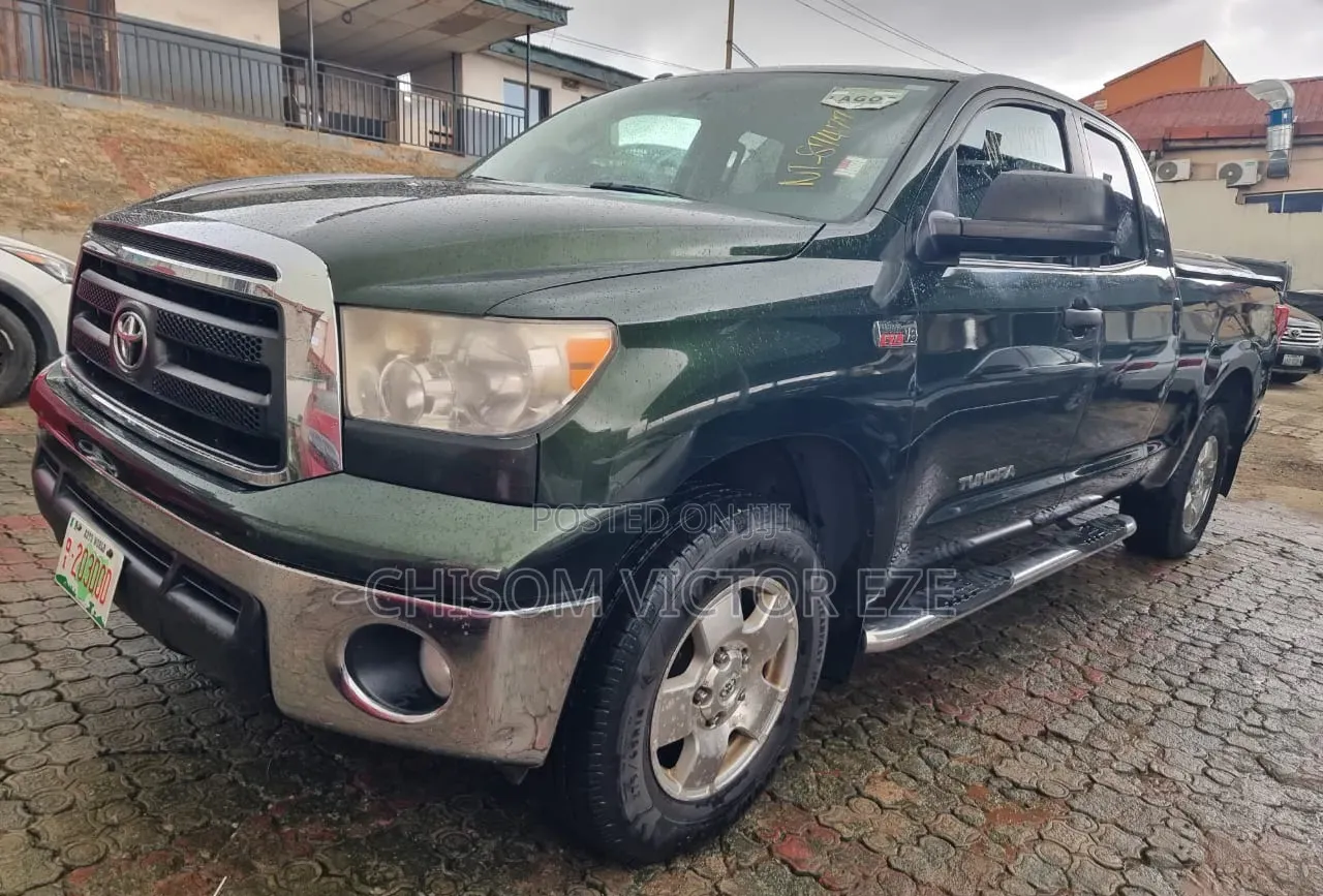 Toyota Tundra Double Cab 4x4 Limited 2011 Green