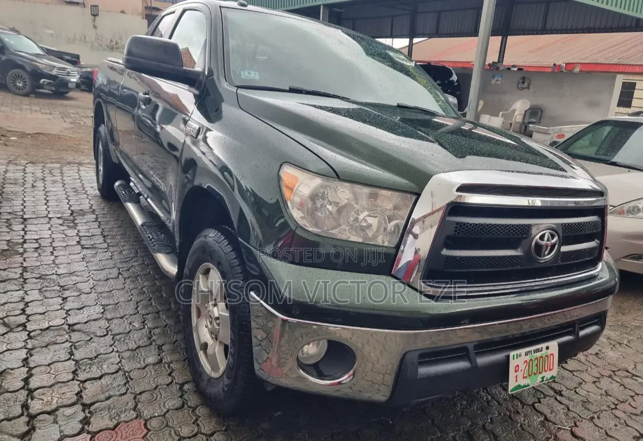Toyota Tundra Double Cab 4x4 Limited 2011 Green