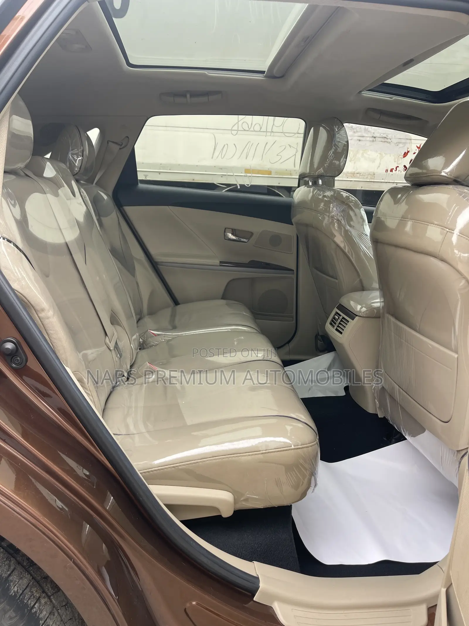 Toyota Venza AWD 2010 Brown