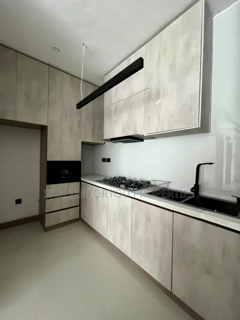 2bdrm Apartment in Lekki Phase 1 for sale