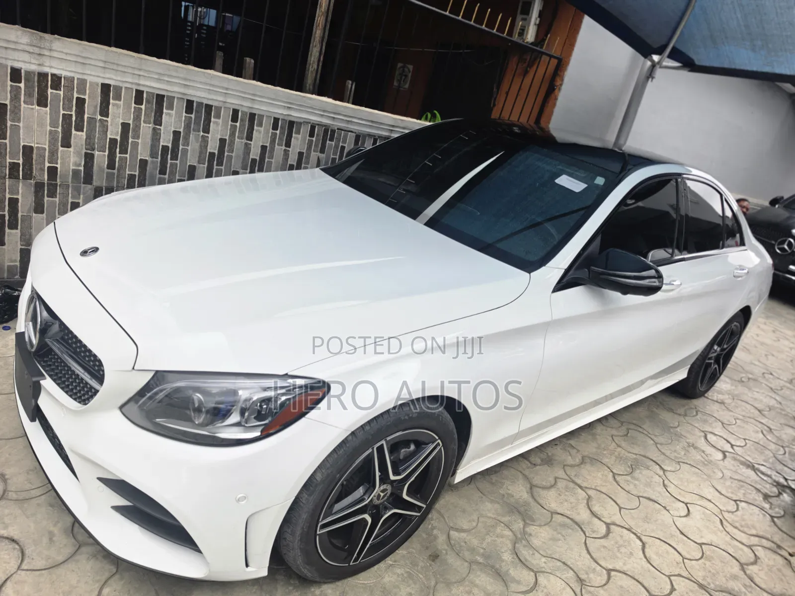 Mercedes-Benz C300 2021 White