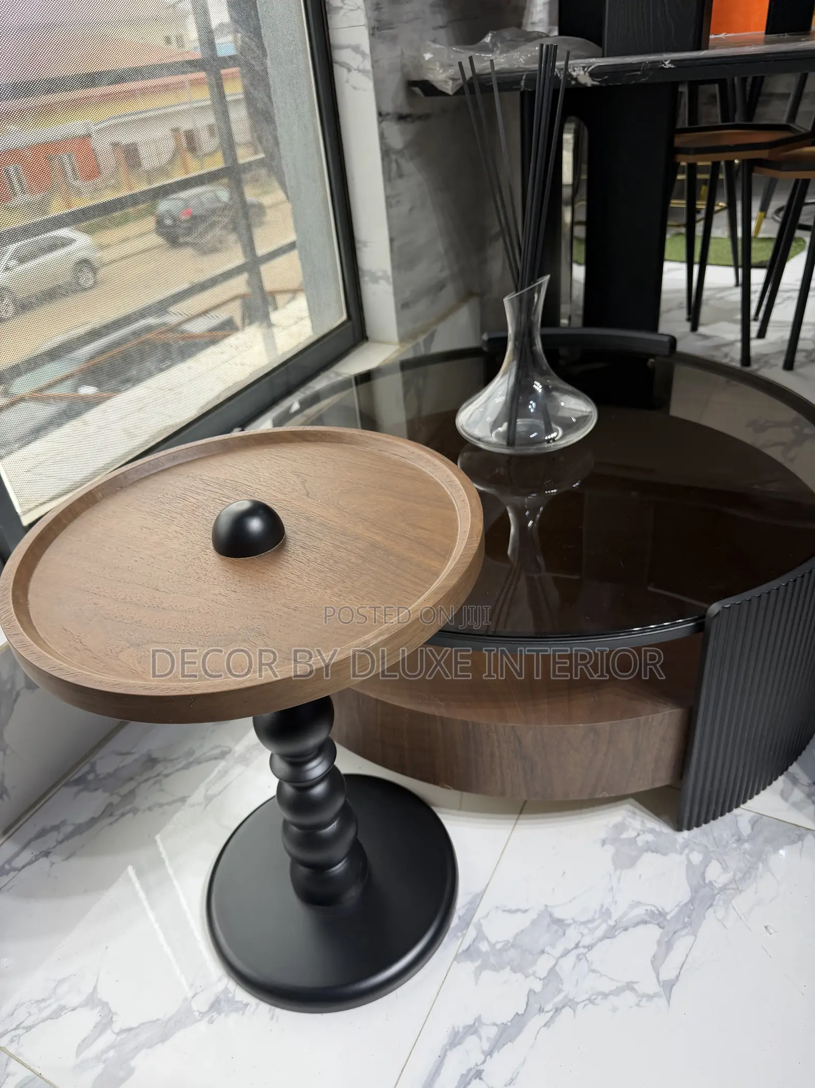 Vintage Style Solid Wood Round Nordic Coffee Table