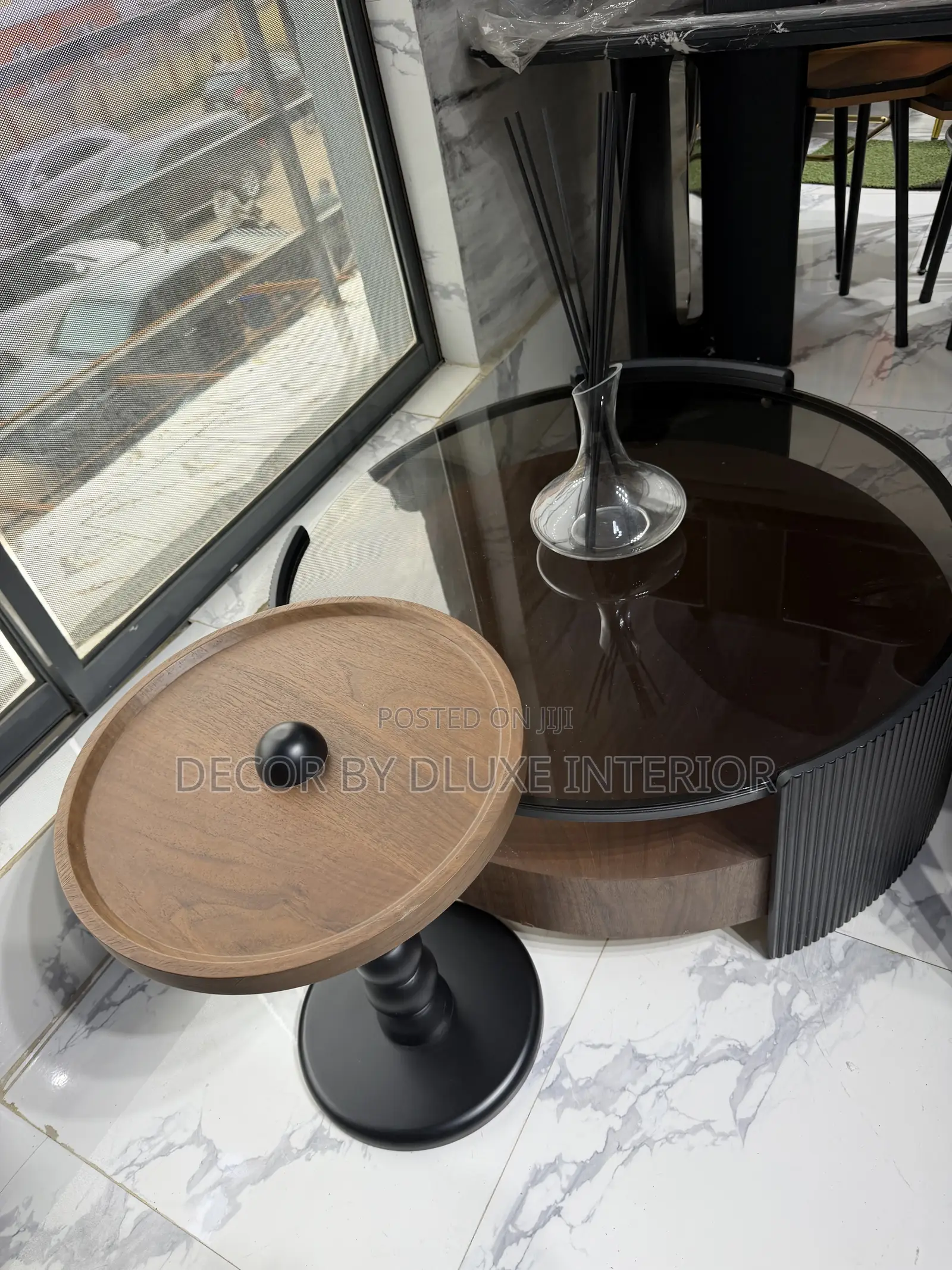 Vintage Style Solid Wood Round Nordic Coffee Table