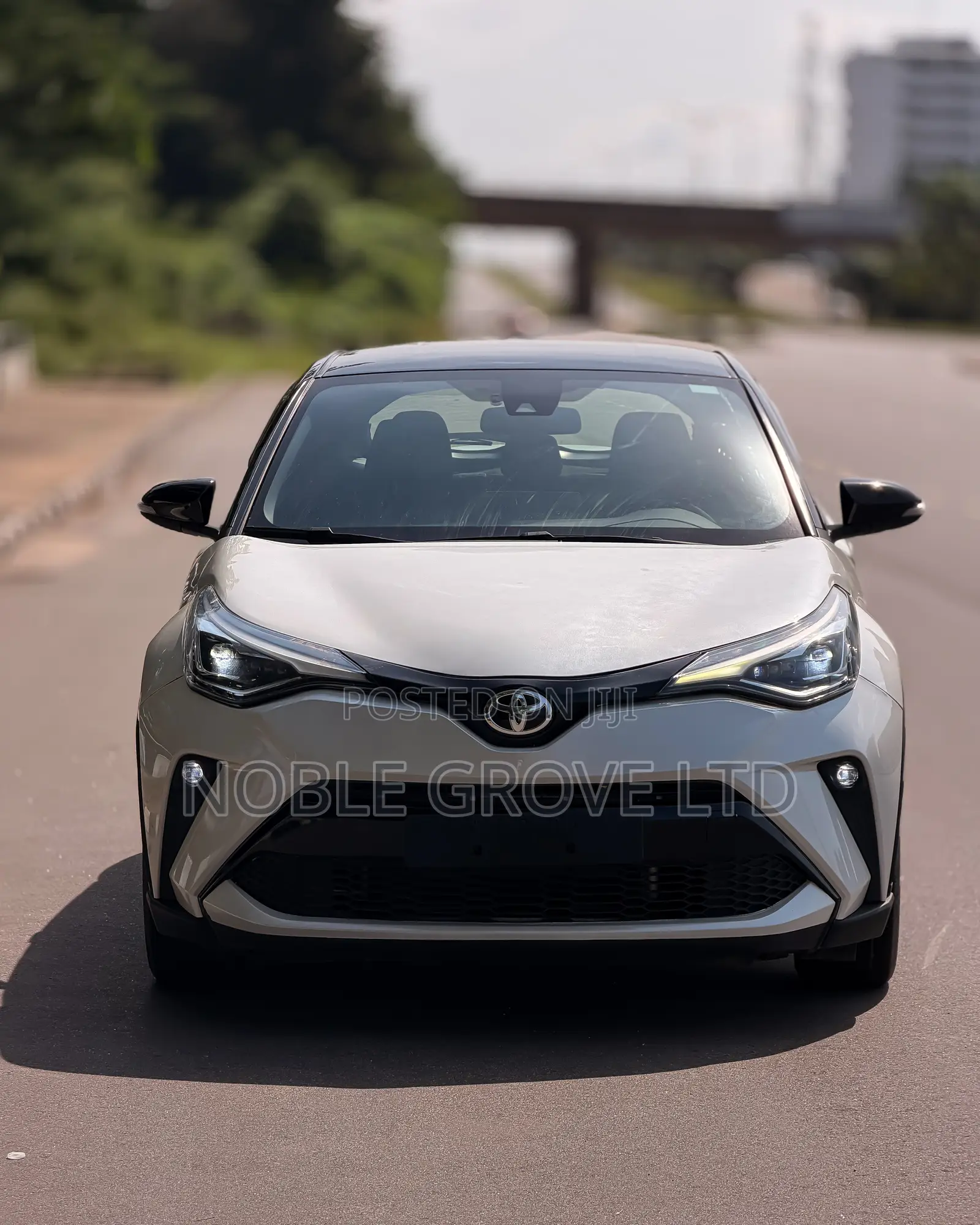 Toyota C-HR LE FWD 2019 White