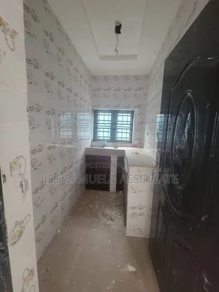 Furnished Mini Flat in Ayobo for rent