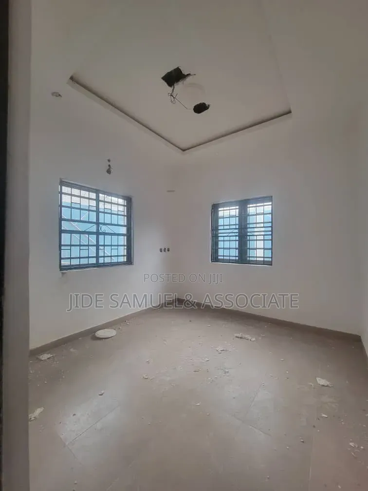 Furnished Mini Flat in Ayobo for rent