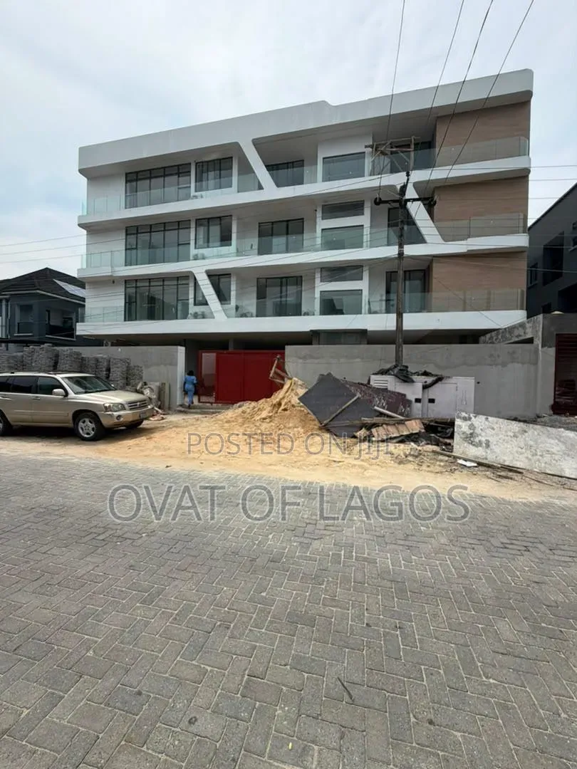 2bdrm Apartment in Lekki Phase 1 for sale