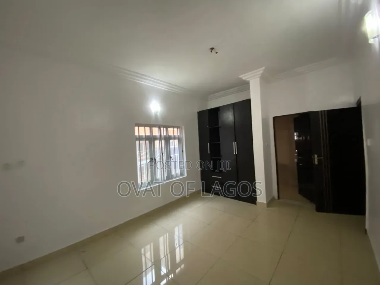 3bdrm Apartment in Chevron for rent
