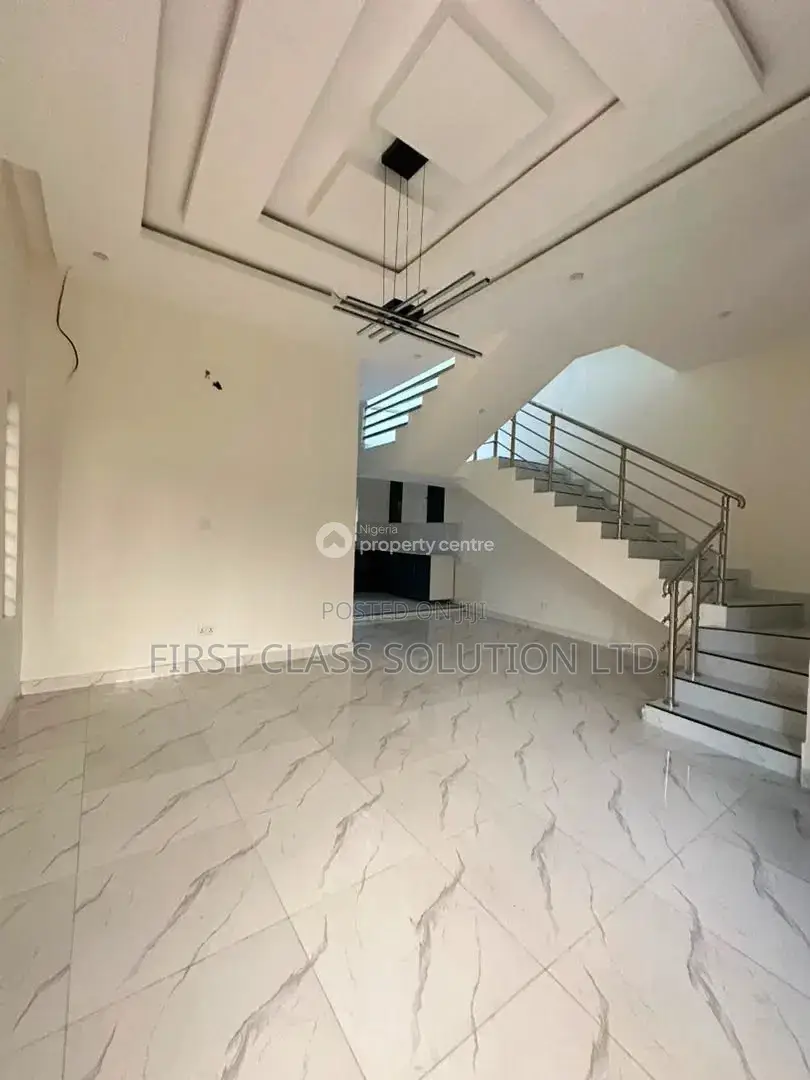 4bdrm Duplex in Lekki Phase 1 for sale