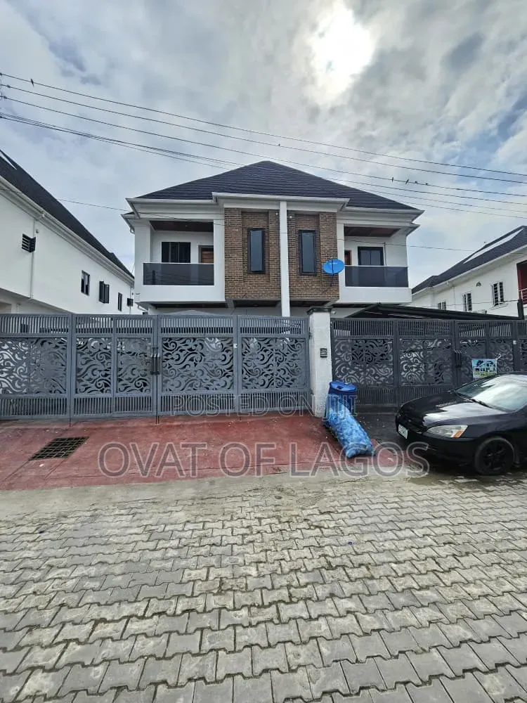 4bdrm Duplex in Oral Estate, Lekki Expressway for sale