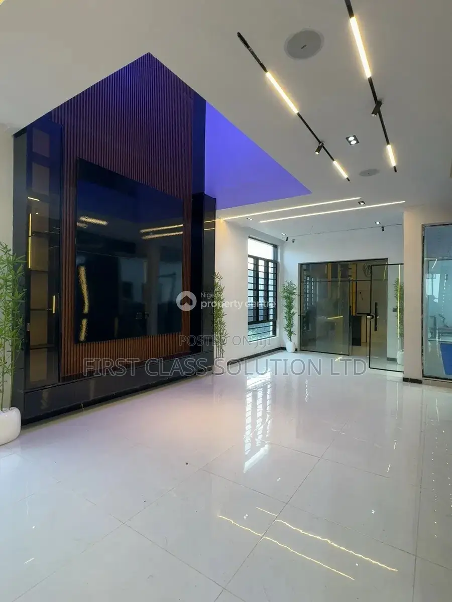 5bdrm Duplex in Ologolo for sale