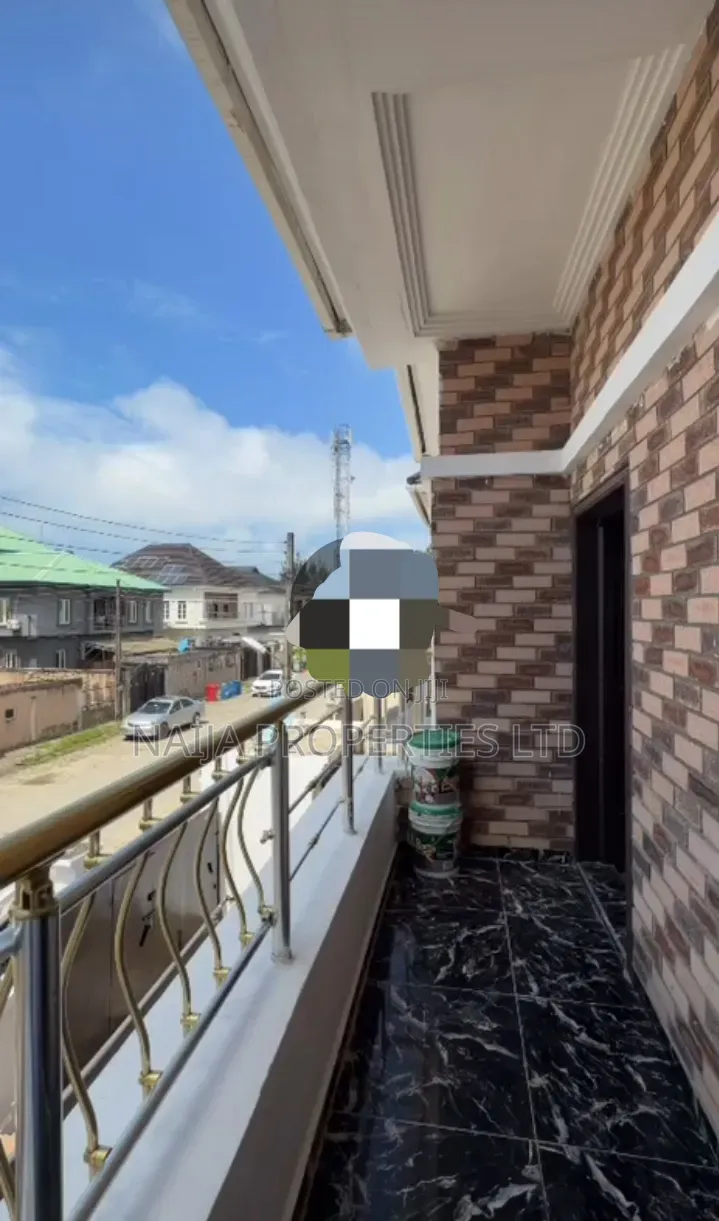 1bdrm Shared Apartment in Lekki County, Ikota for rent