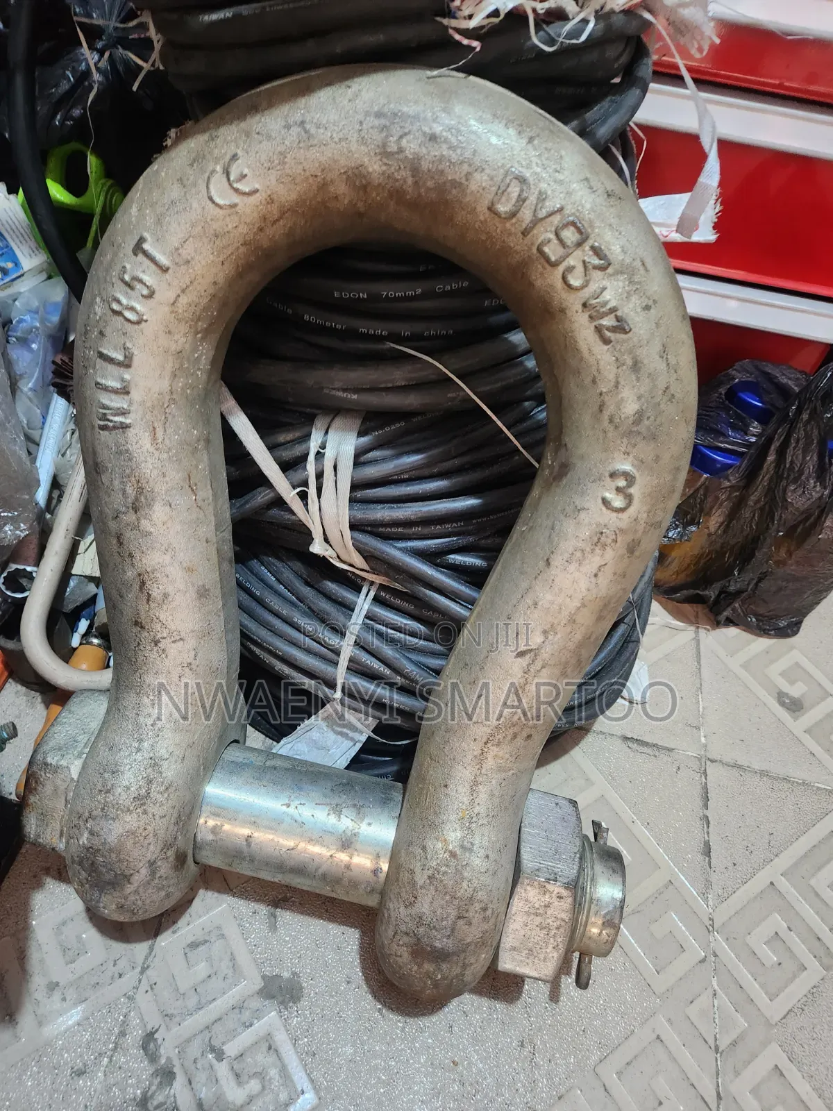 Shackle 85ton Bolt Type