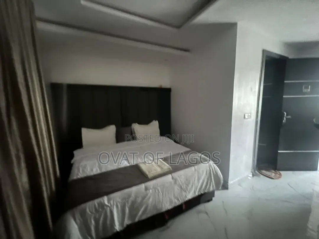 Furnished 1bdrm Block of Flats in Victoria Island for rent