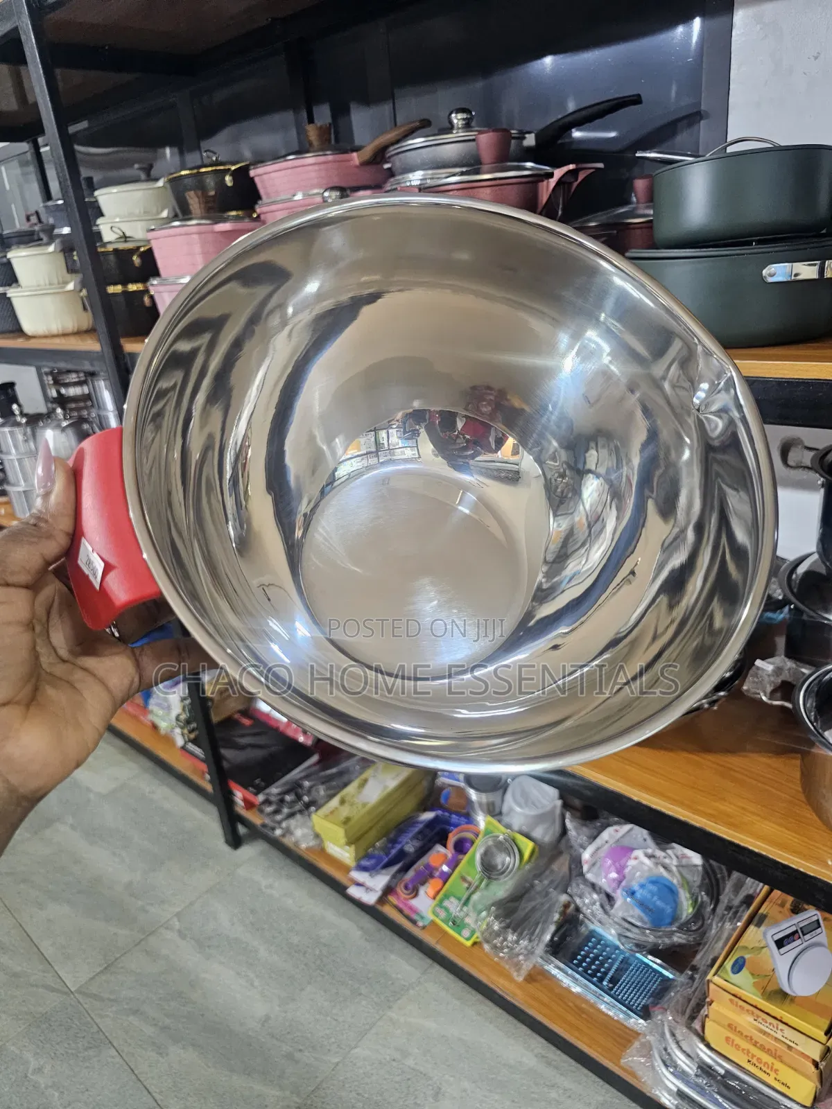 Stainless Steel Mixing Bowl With Lid Non-Slip Base - 28cm and 30cm