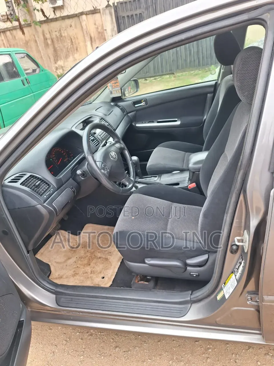 Toyota Camry SE 4dr Sedan (2.4L 4cyl 5A) 2005 Gray