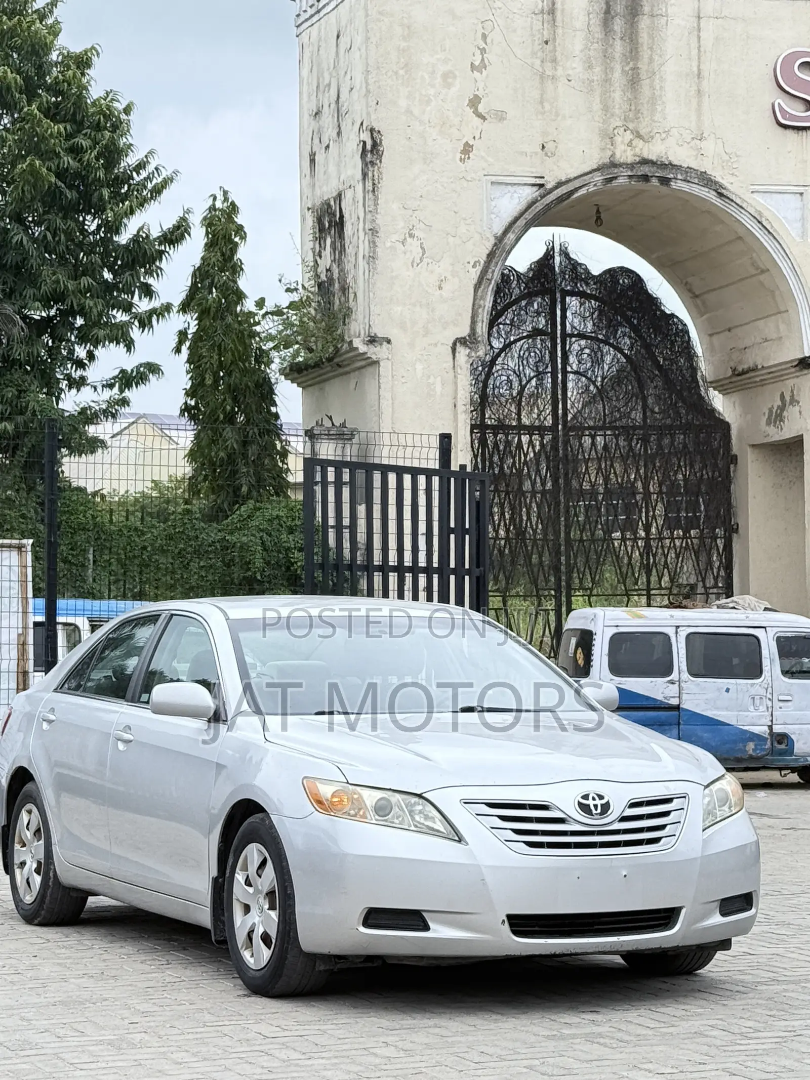 Toyota Camry LE 4dr Sedan (2.4L 4cyl 5A) 2008 Silver