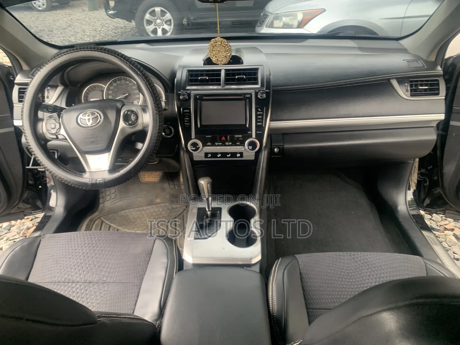 Toyota Camry SE V6 4dr Sedan (3.5L 6cyl 6A) 2013 Black
