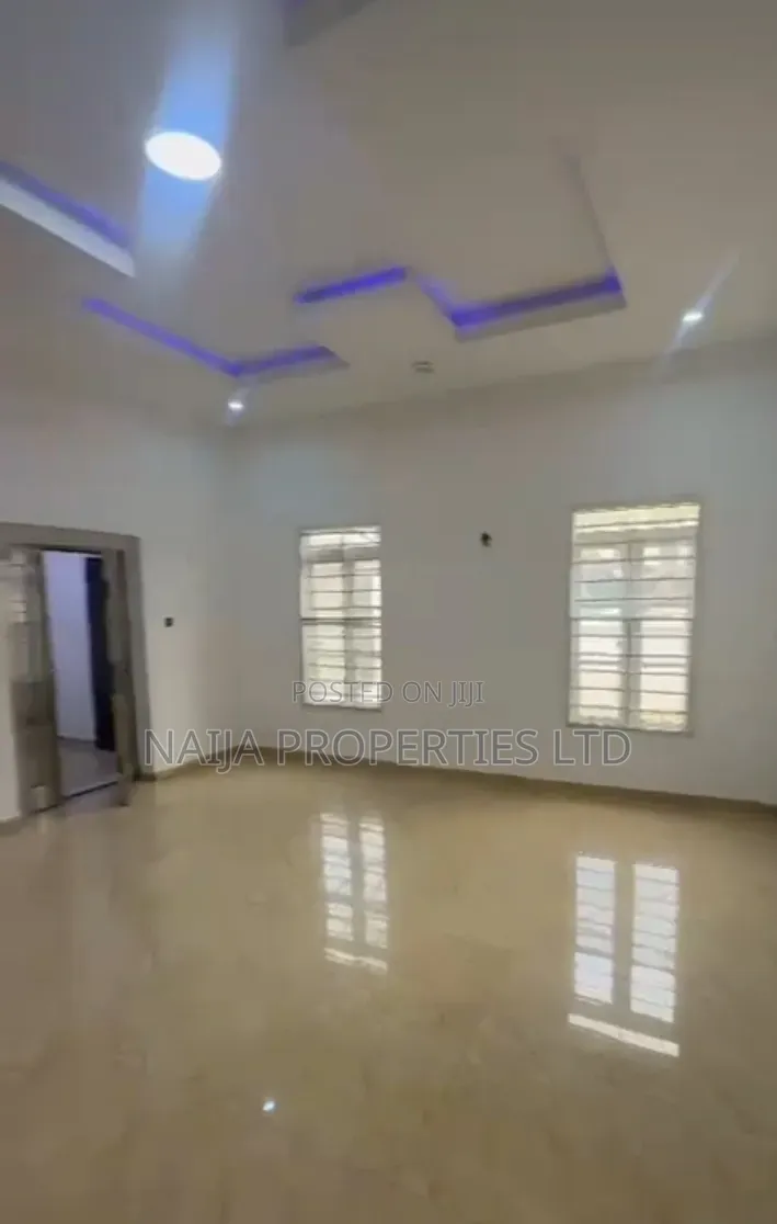 Studio Apartment in Lekki County, Ikota for rent