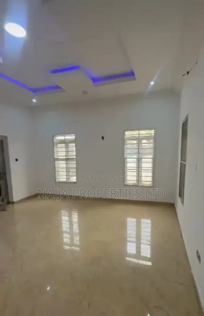 Studio Apartment in Lekki County, Ikota for rent