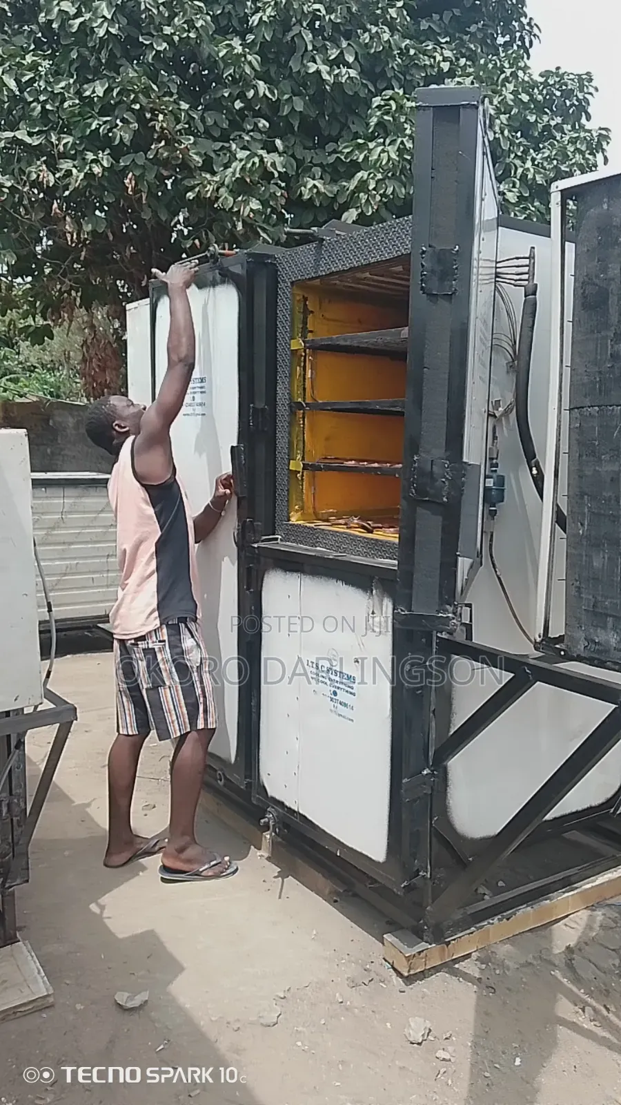 240 Blocks Capacity Ice Block Machine/Cold Room