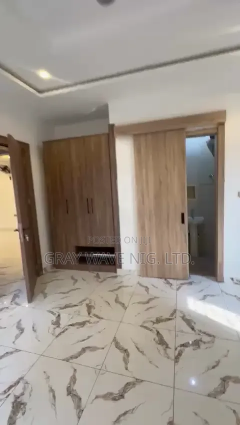 2bdrm Apartment in Paradise Estate, Life Camp for rent
