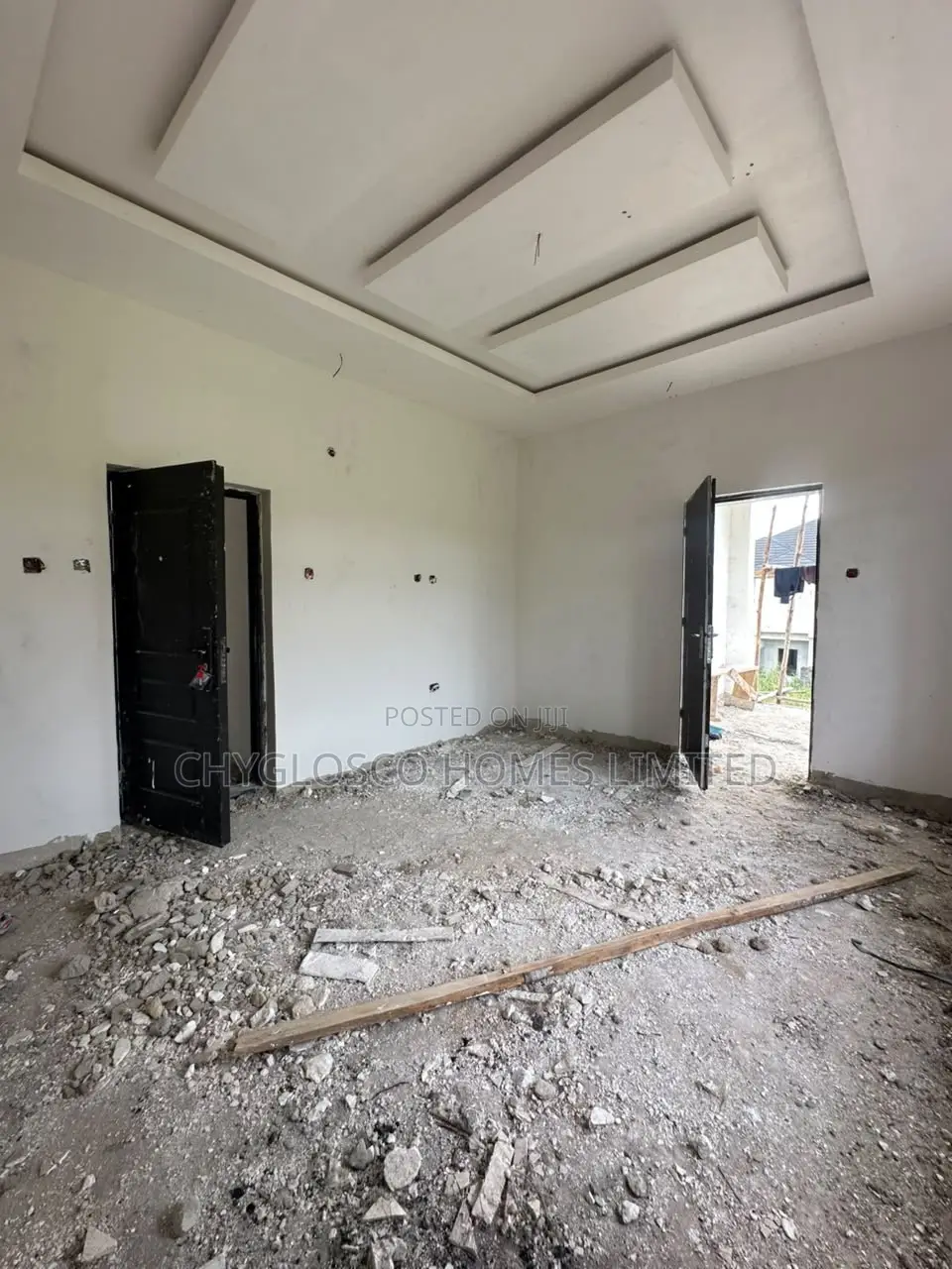 5bdrm Duplex in Nnpc Estate, New Layout for sale