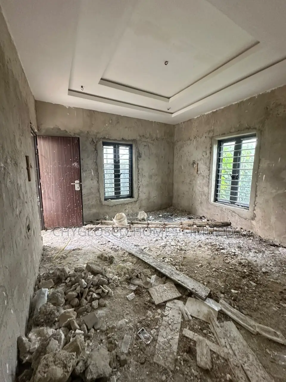 5bdrm Duplex in Nnpc Estate, New Layout for sale