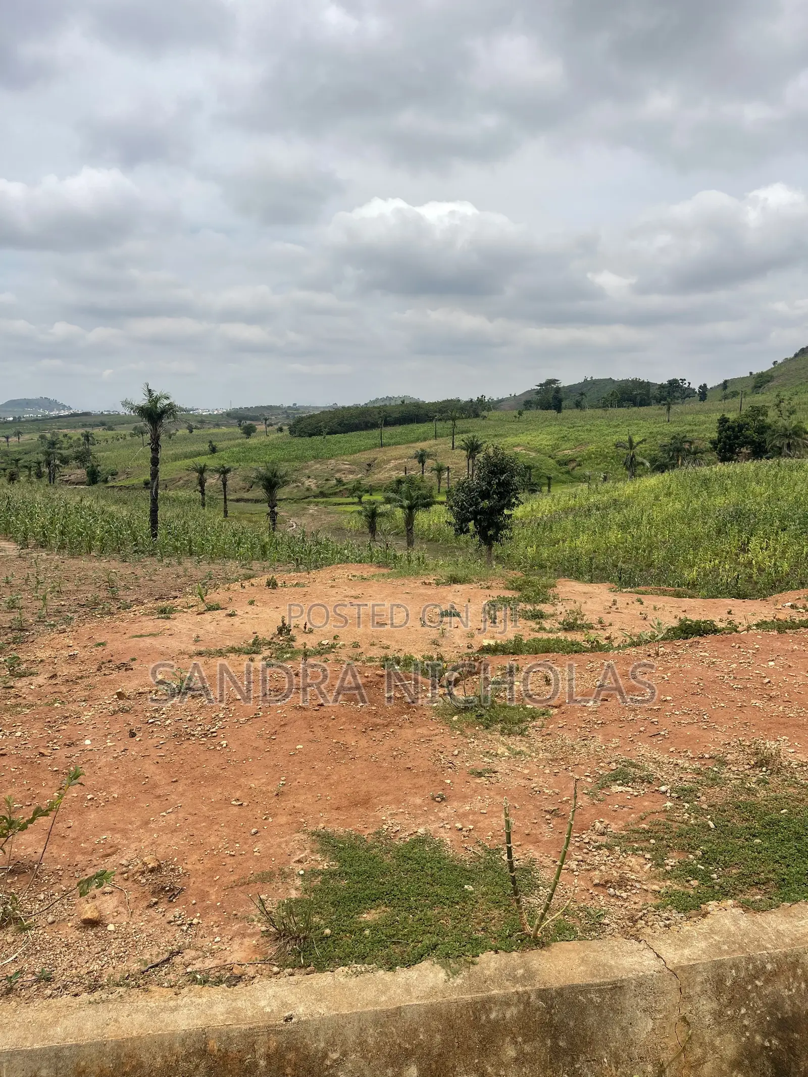 10000 SQM Estate Plot for 6 Units of 3 Bedroom Block of Flats