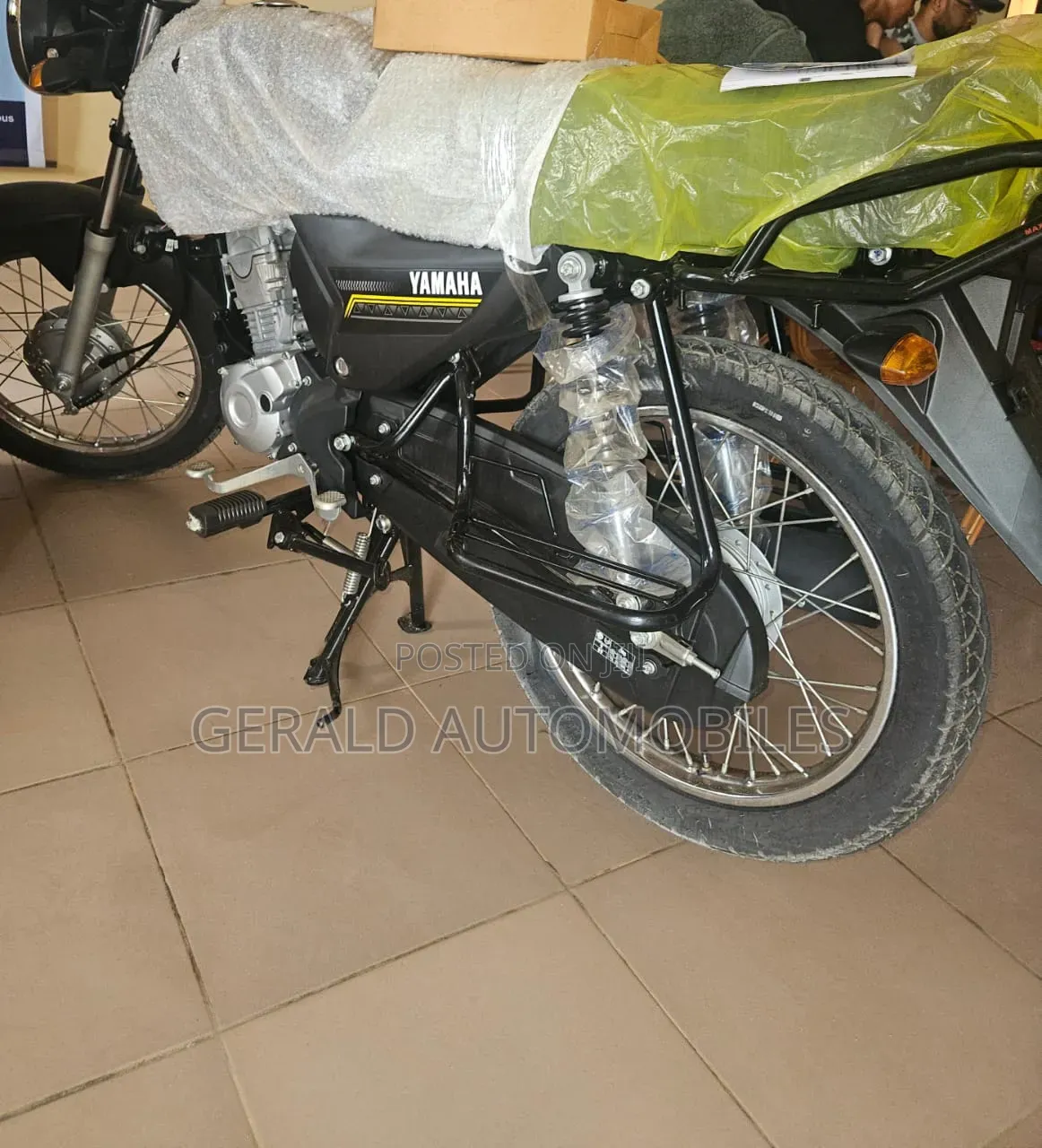 New Yamaha Crux 2025 Black