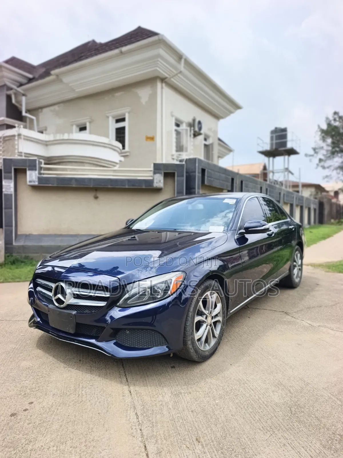 Mercedes-Benz C300 2015 Blue