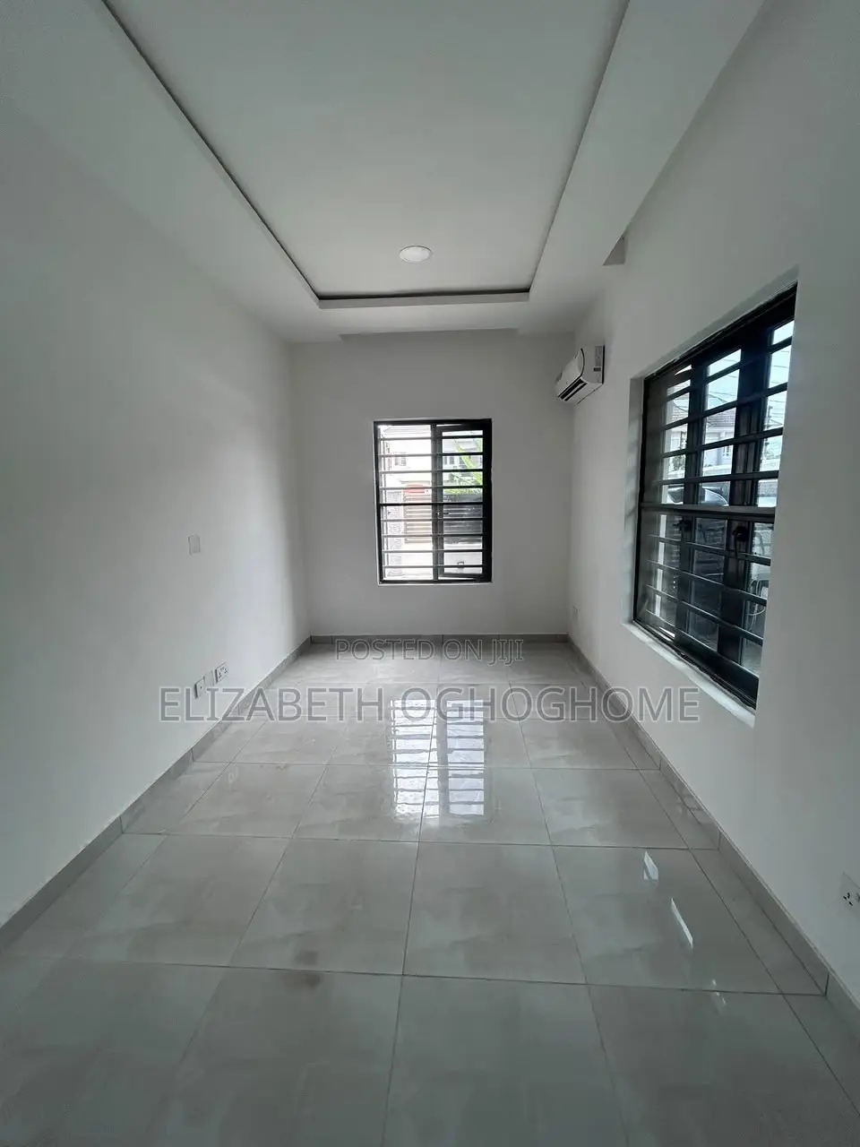 3bdrm Apartment in Lekki Phase 1 for rent