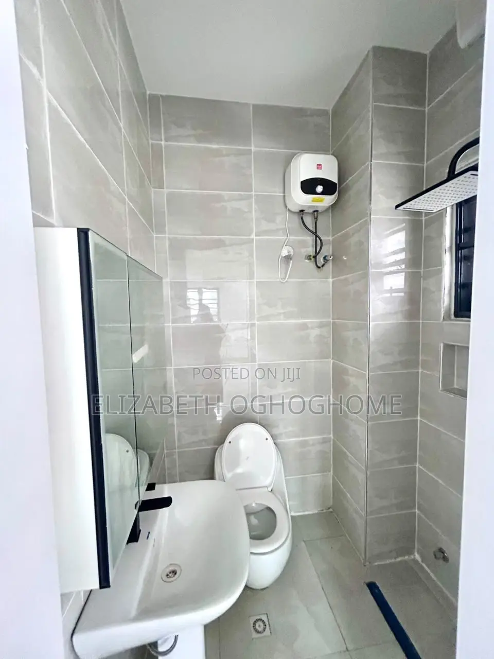 3bdrm Apartment in Lekki Phase 1 for rent