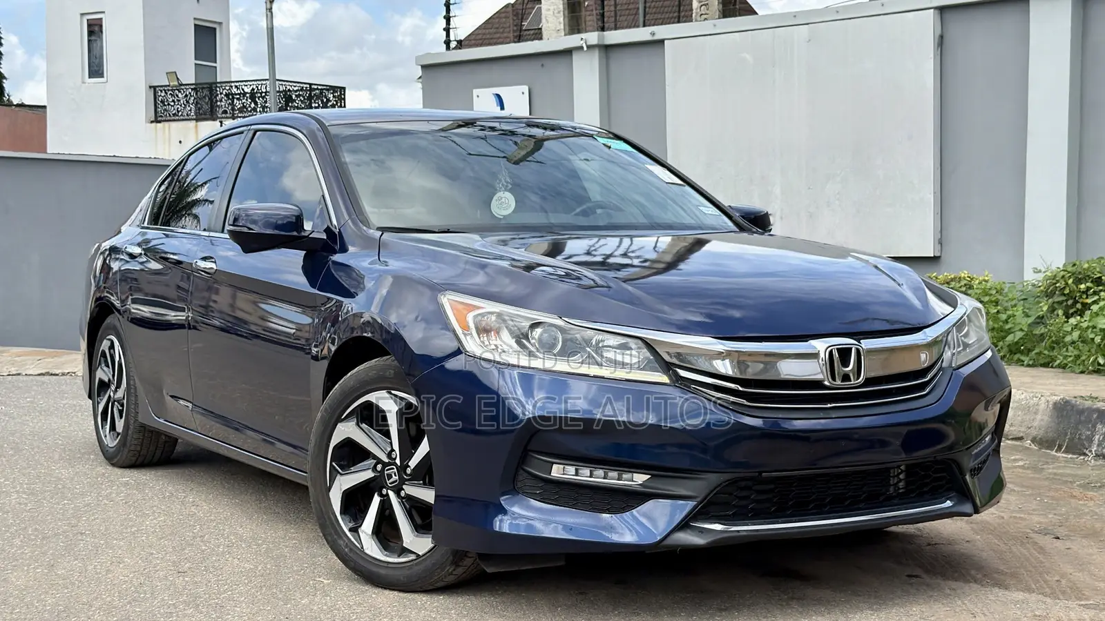 Honda Accord LX 4dr Sedan FWD (2.4L 4cyl 2A) 2017 Blue