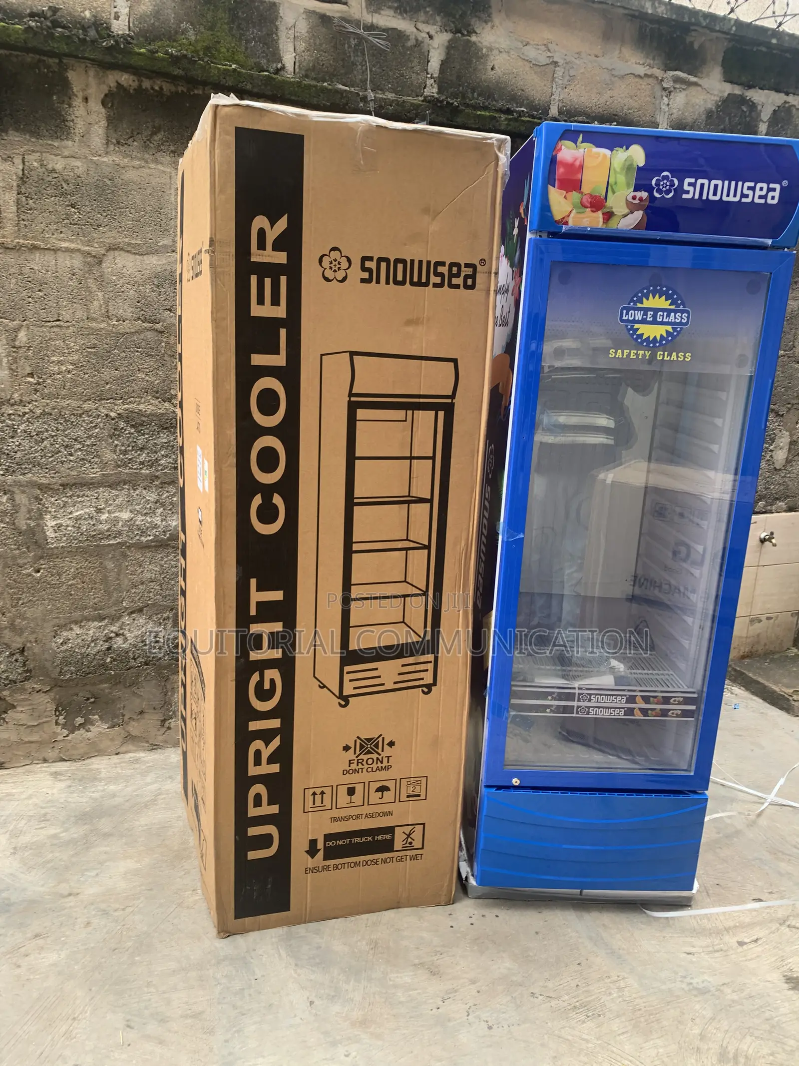 Snowsea Standing Showcase Refrigerator LC-500W