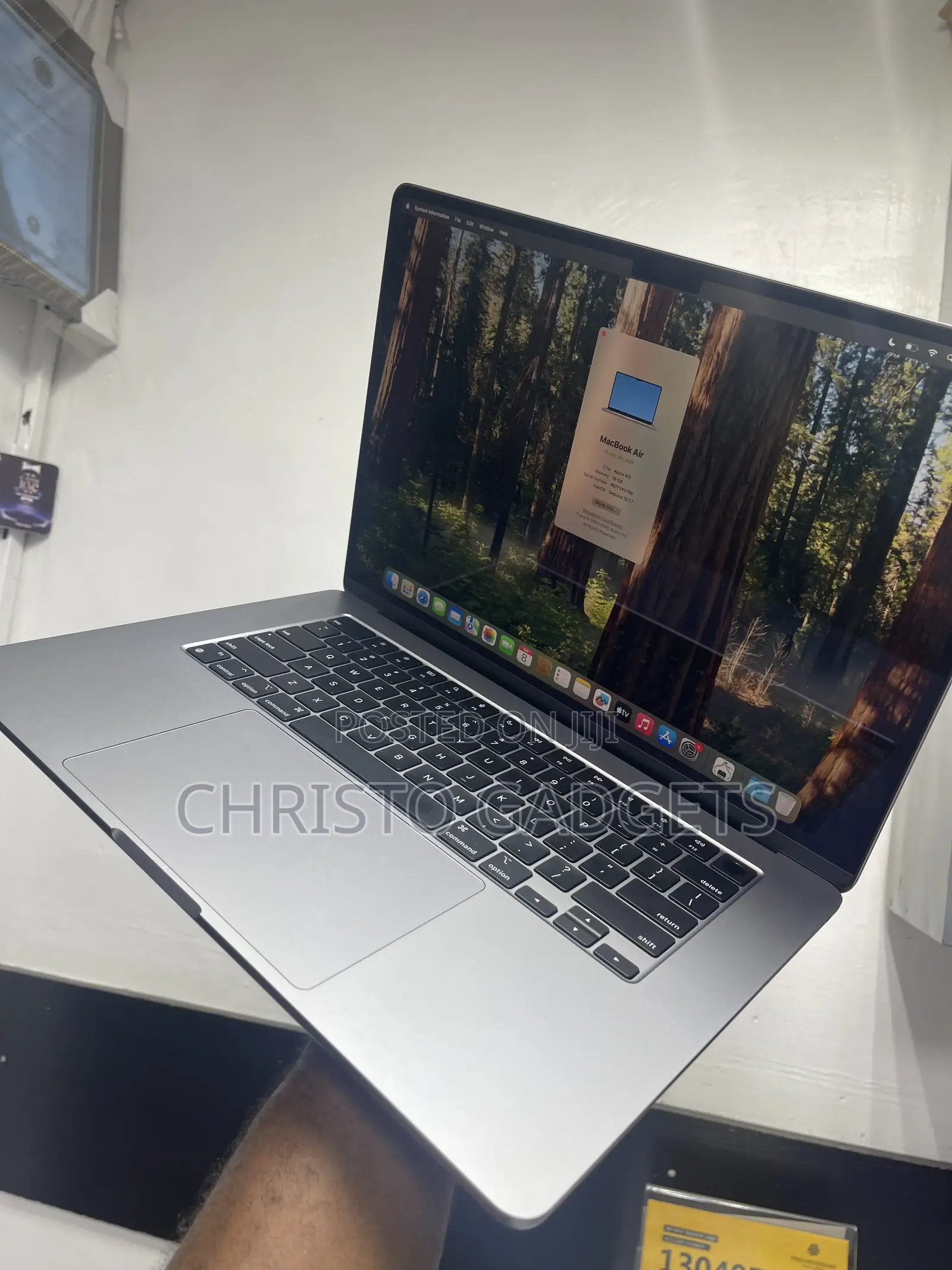 Laptop Apple MacBook Air 2024 M3 16GB Apple M3 SSD 512GB