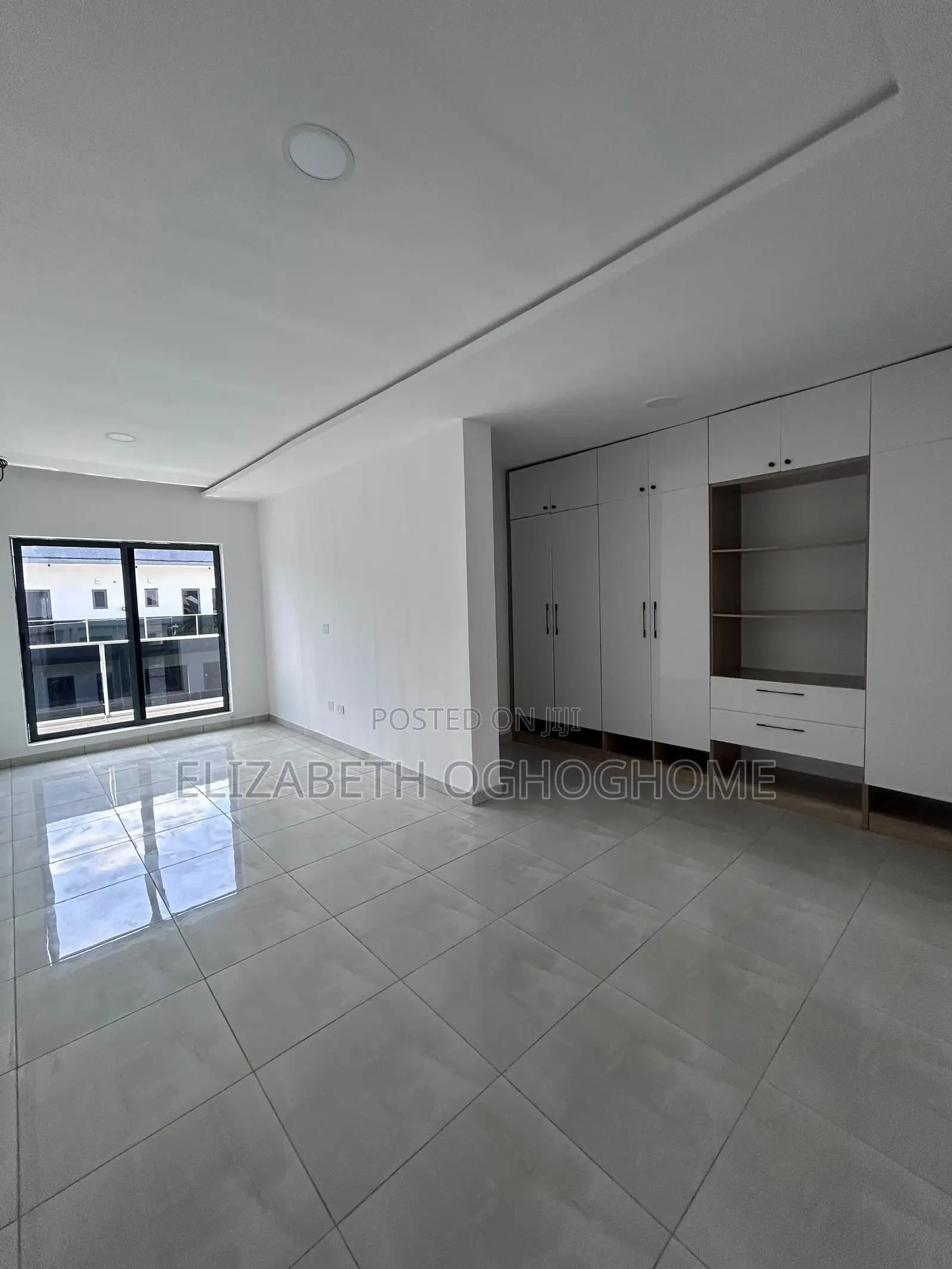 3bdrm Penthouse in Victoria Island Extension for rent