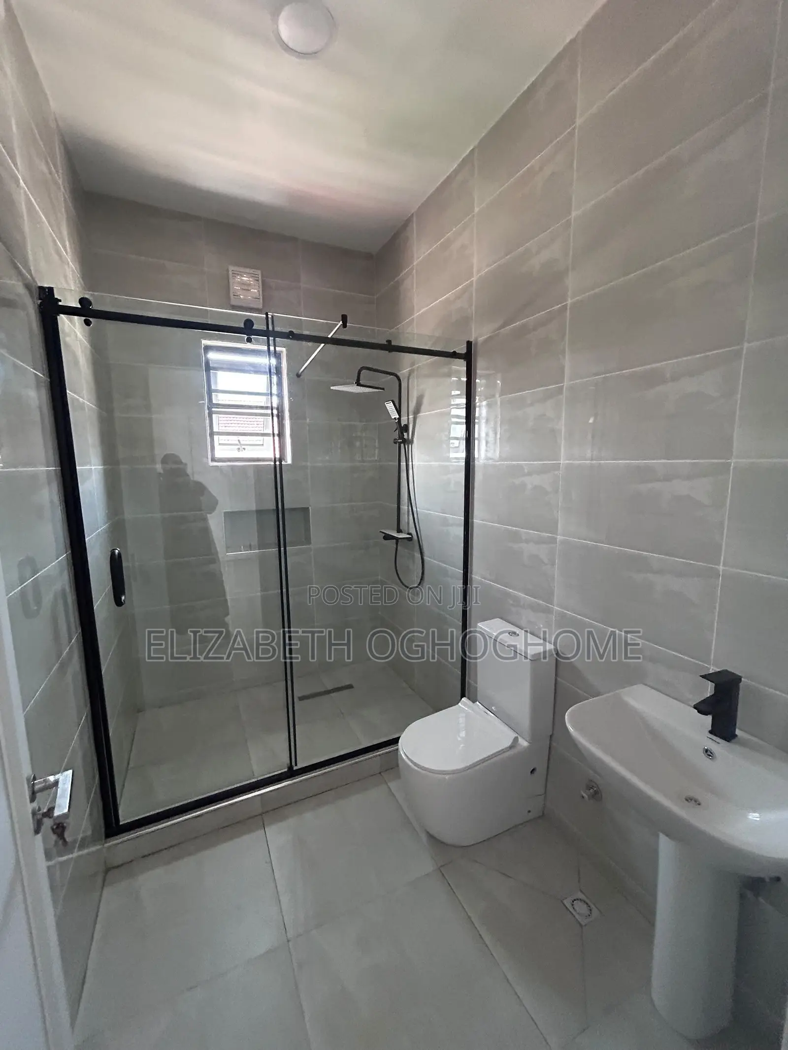 3bdrm Penthouse in Victoria Island Extension for rent