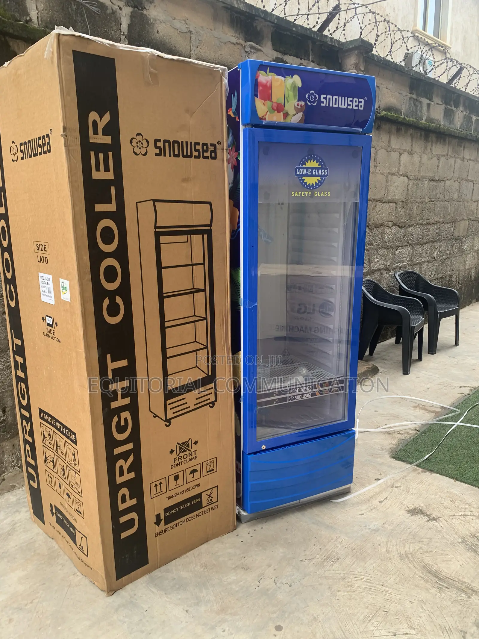 Snowsea LC-500W Beverage Display Cooler
