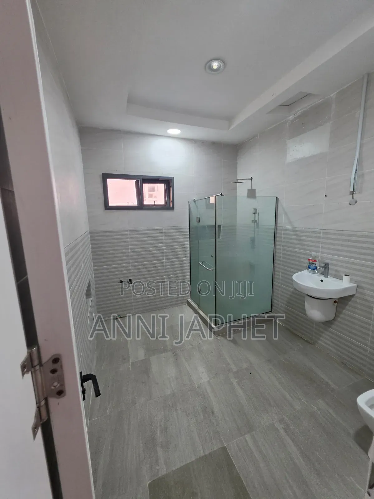 4bdrm Duplex in Ologolo, Lagos Island / Lagos Island for rent