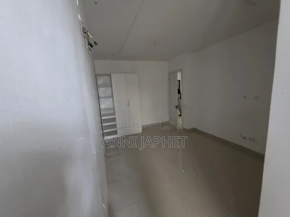 4bdrm Duplex in Ologolo, Lagos Island / Lagos Island for rent