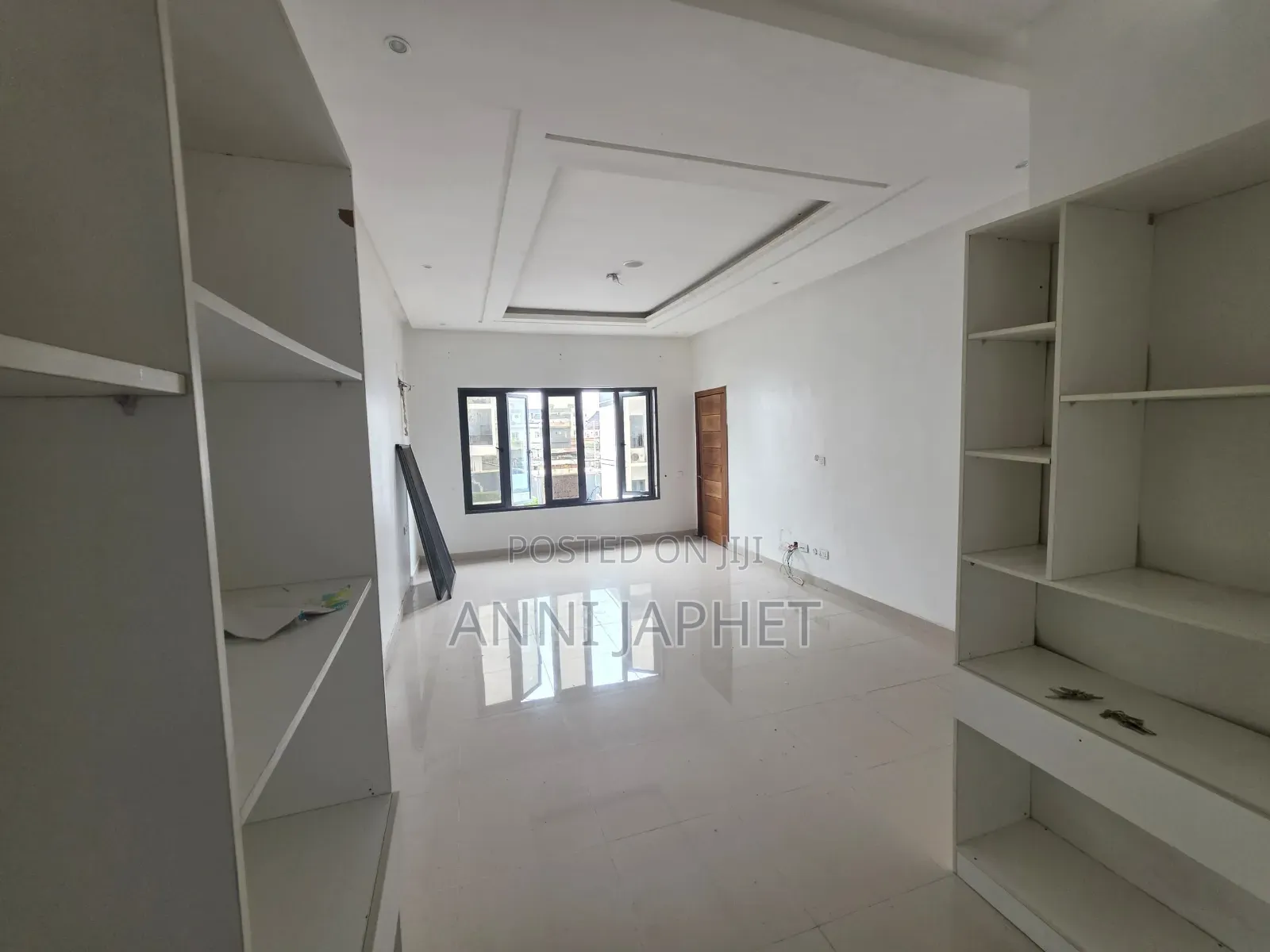 4bdrm Duplex in Ologolo, Lagos Island / Lagos Island for rent
