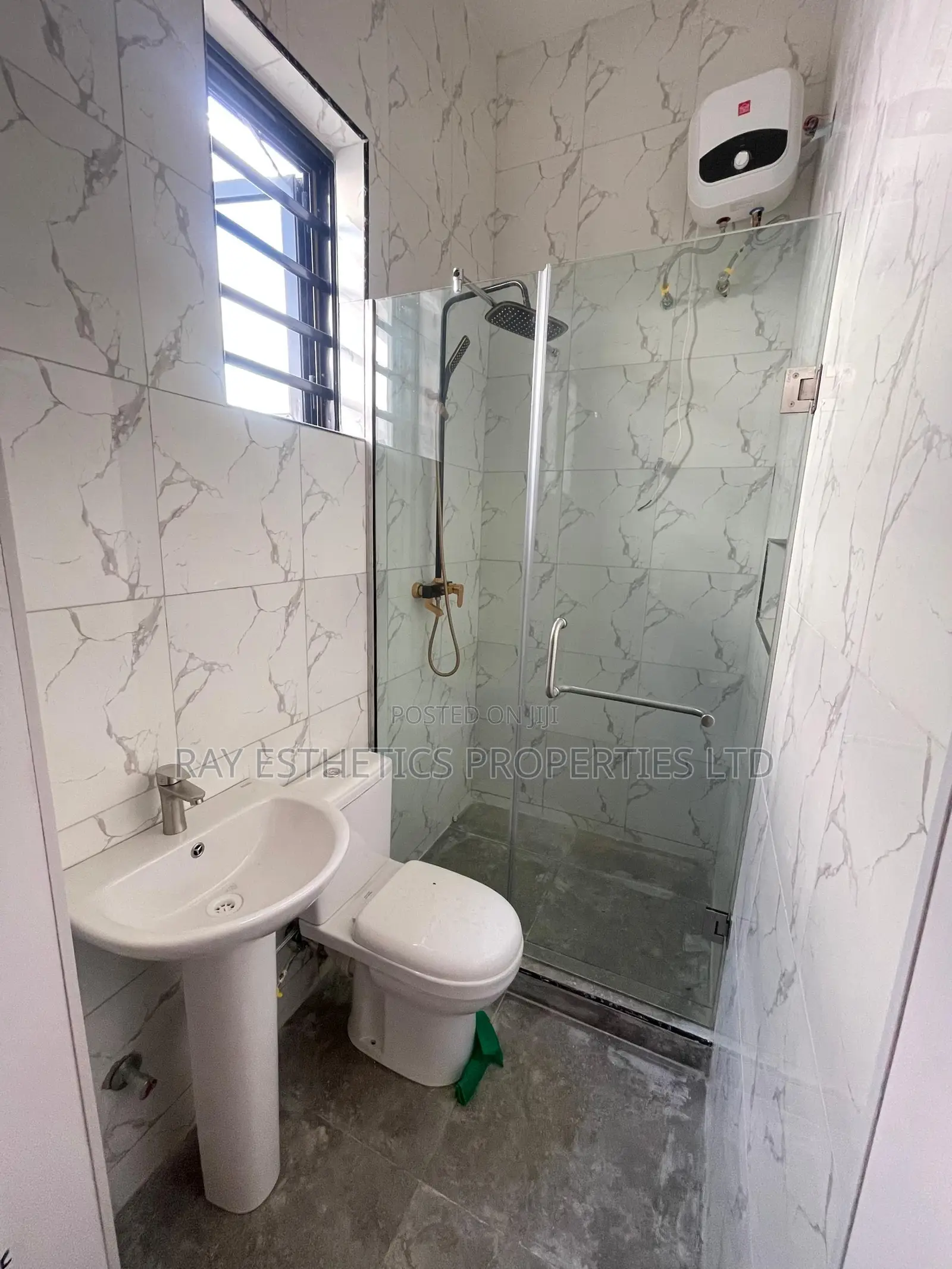 4bdrm Duplex in Ikota Gra for rent
