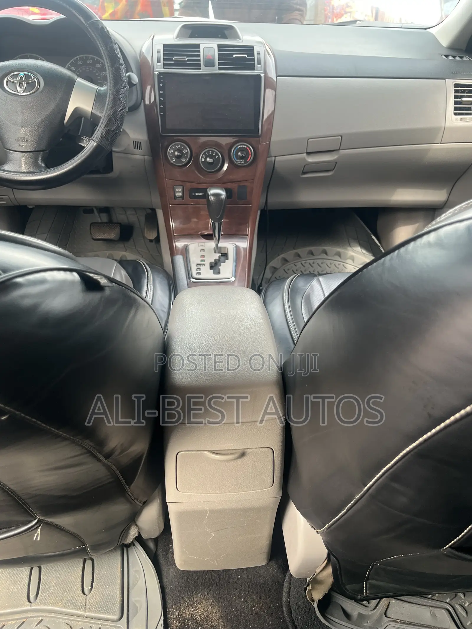Toyota Corolla 2012 Silver